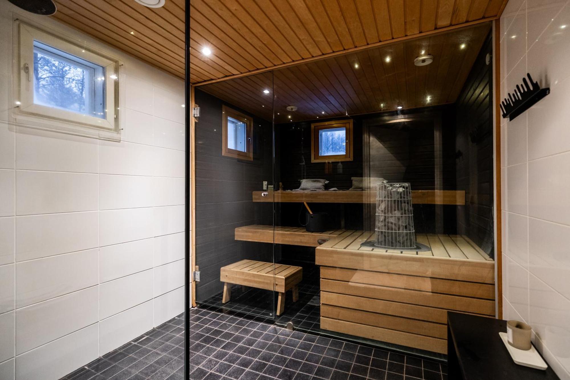 Villa Nightsky -Private Location, Sauna And Jacuzzi Rovaniemi Exterior photo