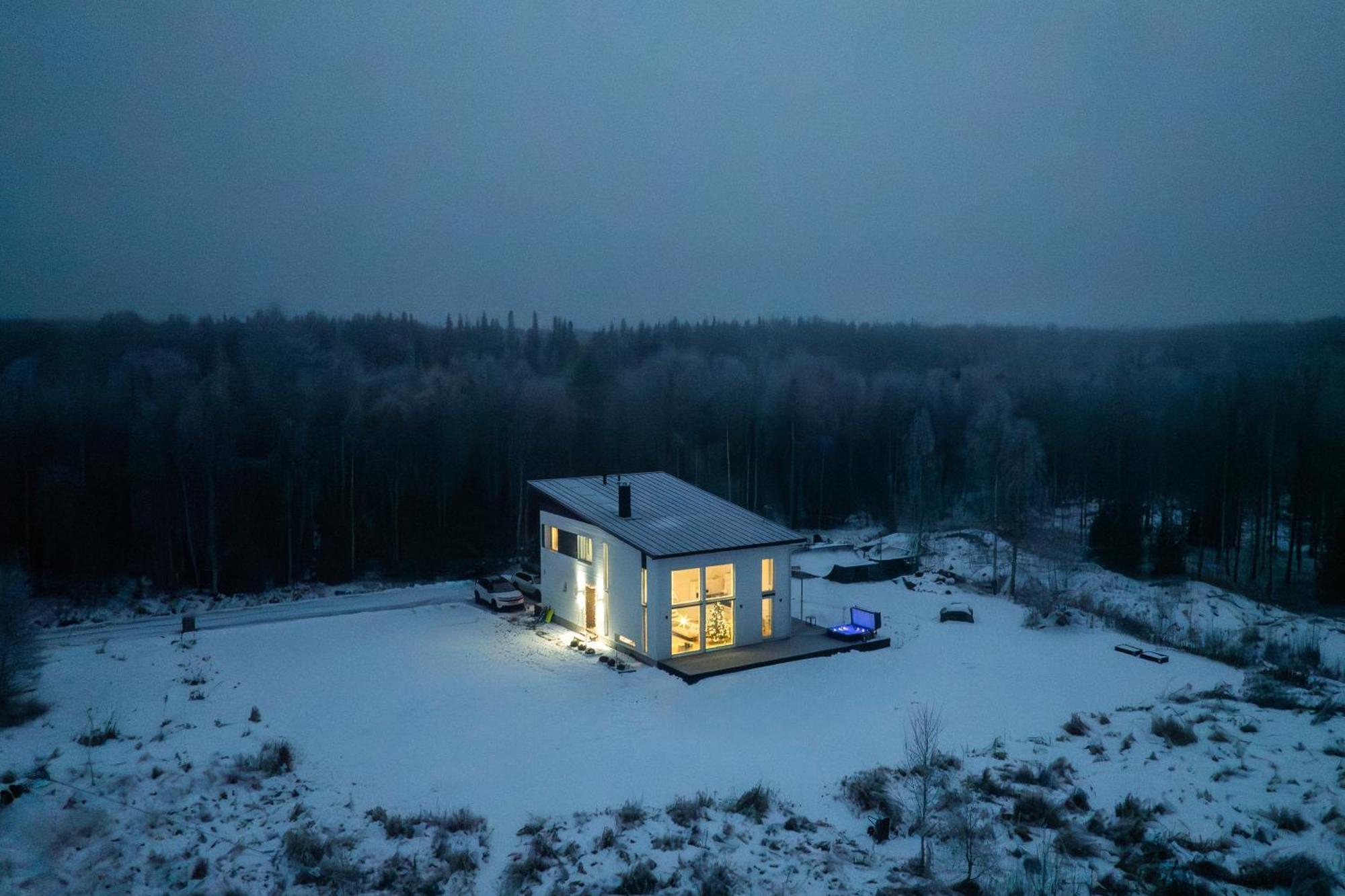 Villa Nightsky -Private Location, Sauna And Jacuzzi Rovaniemi Exterior photo